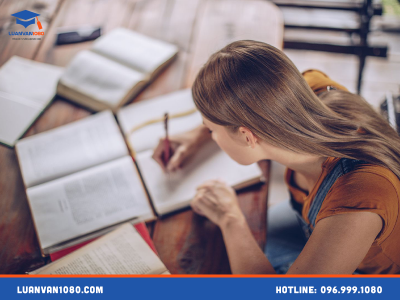 Cách chọn lựa giấy viết tiểu luận phù hợp