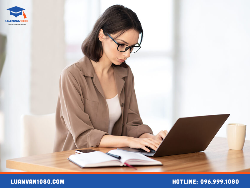 Liên hệ dịch vụ viết thuê tiểu luận