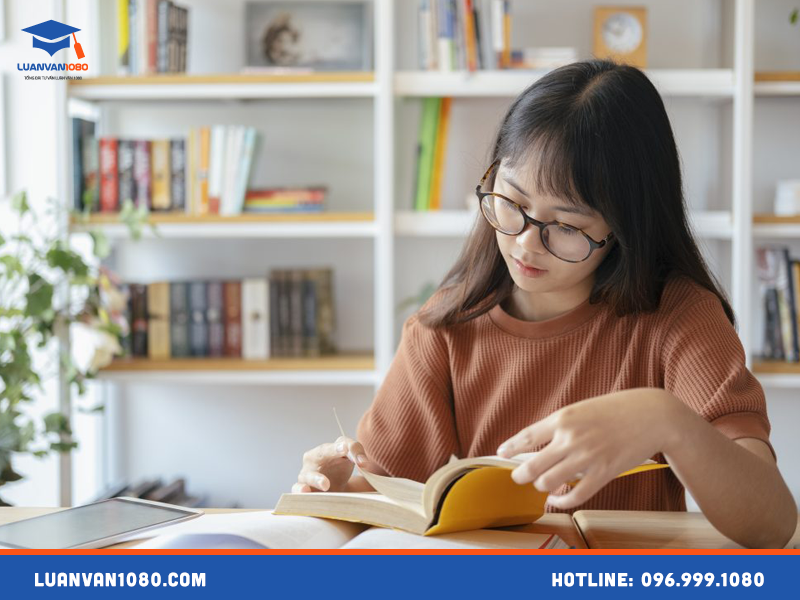 Luận Văn 1080 có đội ngũ giáo viên giàu kinh nghiệm trong việc viết thuê luận văn thạc sĩ