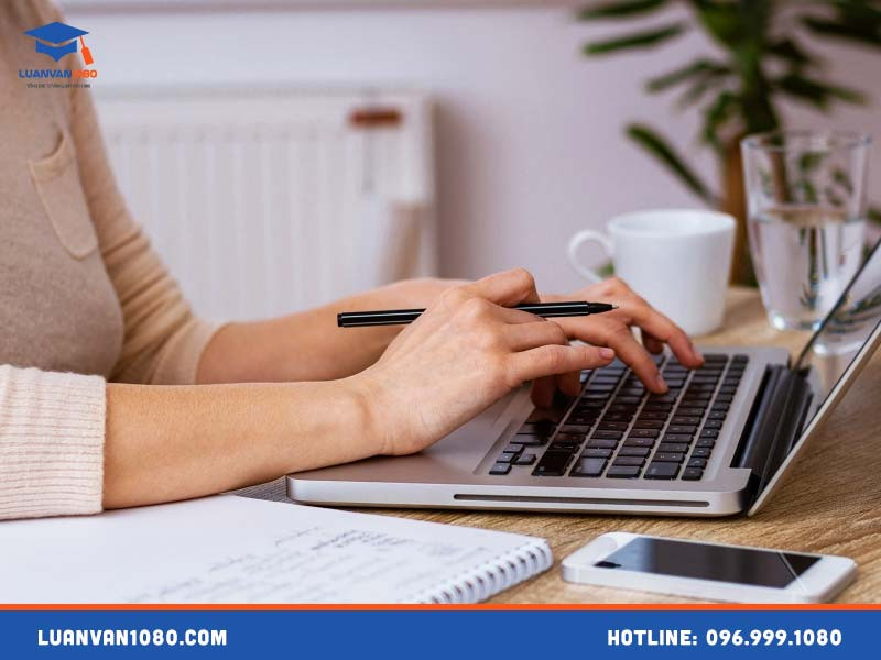 Liên hệ đơn vị viết tiểu luận bằng tiếng Anh uy tín theo yêu cầu