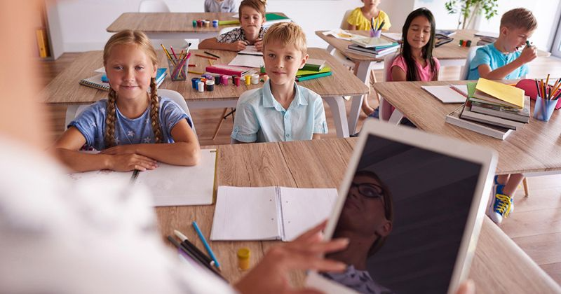 Mẫu luận văn thạc sĩ tiếng Anh về động lực học ngoại ngữ Mẫu luận văn thạc sĩ tiếng Anh về động lực học ngoại ngữ