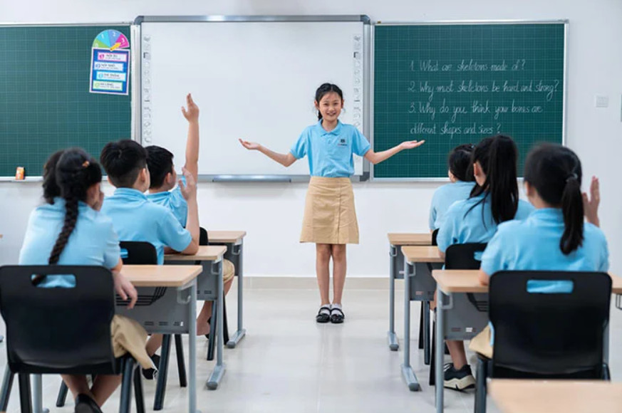 Mẫu luận văn thạc sĩ tiếng Anh về học trực tuyến Mẫu luận văn thạc sĩ tiếng Anh về học trực tuyến