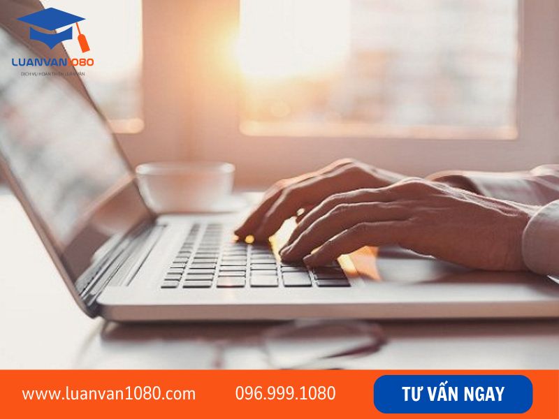 Phần mở đầu của tiểu luận gồm những gì?