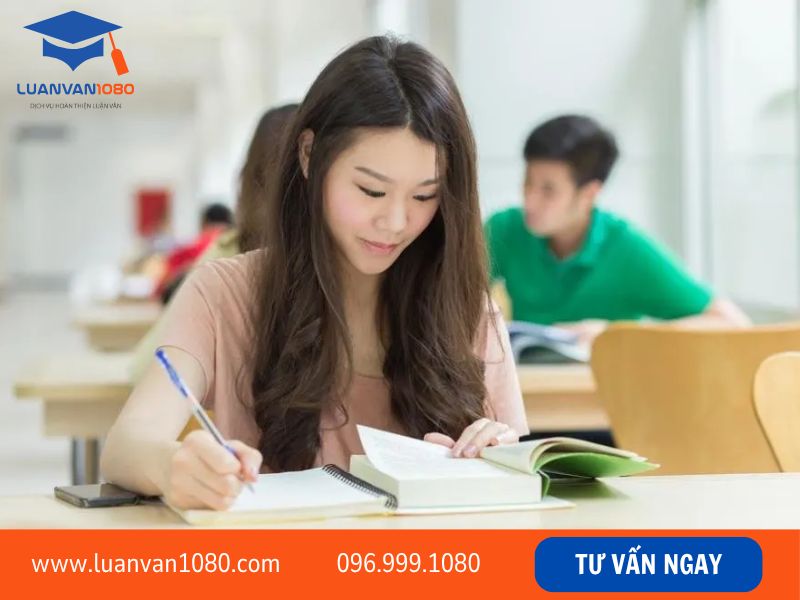 Sai lầm thường gặp khi thiết kế bìa tiểu luận NEU
