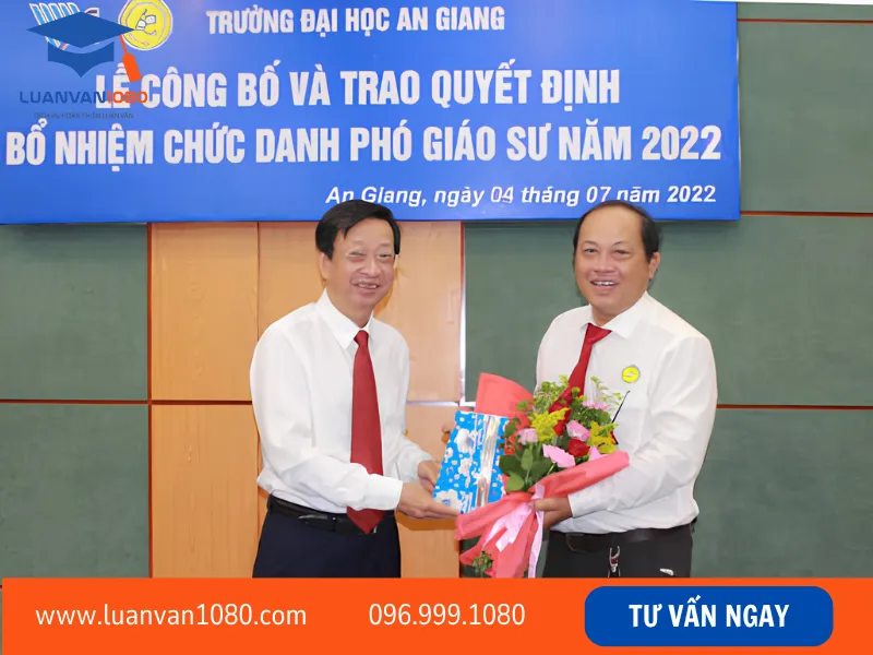 Điều kiện từ tiến sĩ lên phó giáo sư